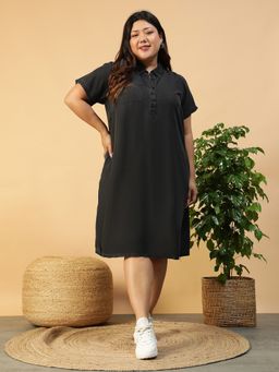 Oxolloxo - Plus Size Solid Black Collared with Button Placket Dress