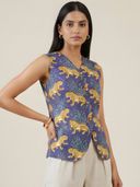 Navy Blue color option, Currently selected