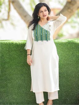 DESI SANDOOK - Woman'S White Kurti