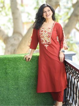 DESI SANDOOK - Woman'S Rust Kalamkari Print Yoke Kurti