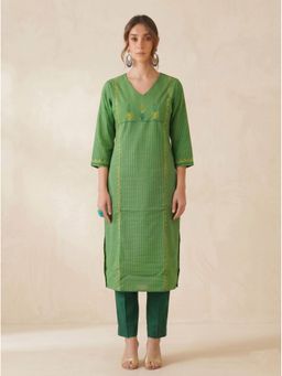 Kami Kubi - Women Green Straight Fit Princess Cotton Kurta
