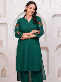 ARAMYA - Women Green Slub Cotton Straight Solid Kurta