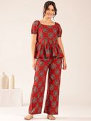 Maroon color option, Currently selected