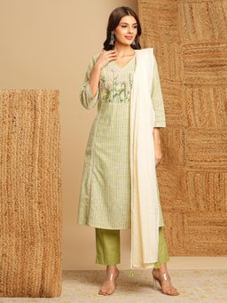 Kami Kubi - Light Green Delicate Lace On The Panels & Cuffs Kurta with Pant & Dupatta (Set of 3)