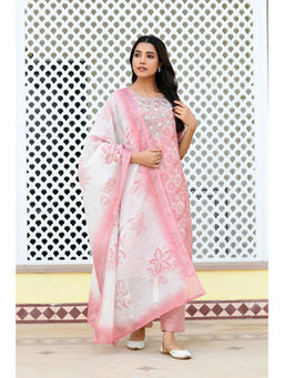 Vaasva Jaipur - Women Pink Tissue Linen Embroidered Kurta Pants and Printed Dupatta (Set of 3)