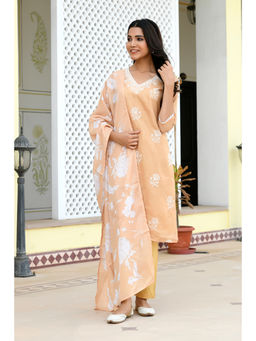 Vaasva Jaipur - Women Peach Kota Doria Embroidered Kurta Pant and Printed Dupatta (Set of 3)