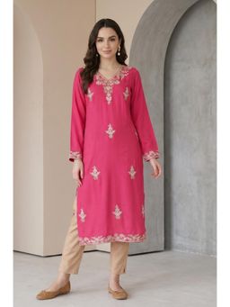 Aurelia - Pink Embroidered V-Neck Kurta