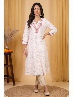 W - Off White Embroidered Round Neck Kurta