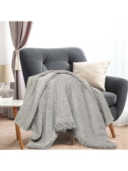 Sashaa World - Soft Grey Chenille throw & Cushion Cover Set
