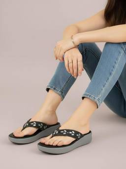Inc.5 - Womens Black Casual Printed Round Toe Wedge Heels