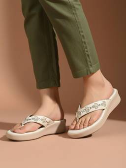 Inc.5 - Womens Cream Casual Printed Round Toe Wedge Heels