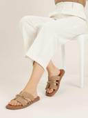Tan color option, Currently selected