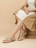 Beige color option, Currently selected