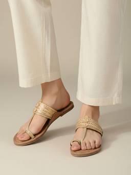 Inc.5 - Womens Beige Ethnic Embellished One Toe Kolhapuris