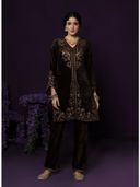 Brown color option, Currently selected