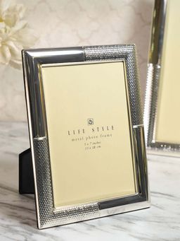 EKAANI - Silver Photo Frame