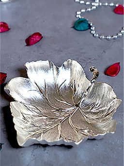 EKAANI - Leaf Silver Decorative Tray
