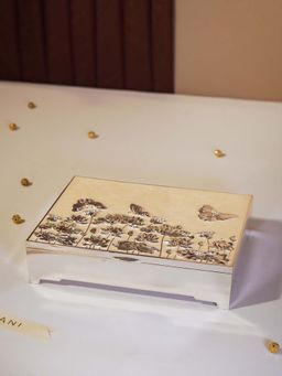 EKAANI - Square Butterfly Decorative Box - Cream Enamel