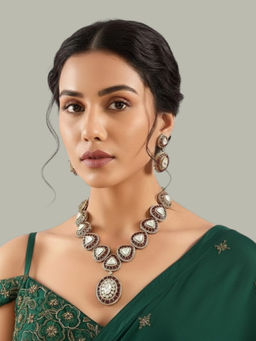 Auraa Trends - Elegant Kundan-Inspired Red Necklace Set with Earrings