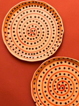 WEAVING HOMES - Spirals & Polka Plate