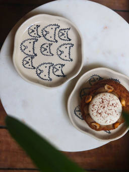 WEAVING HOMES - Cats Handmade Dessert Plate