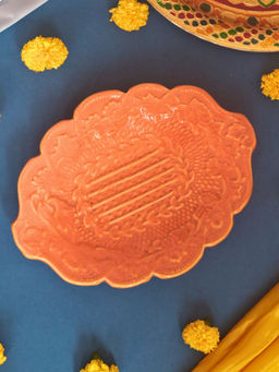 WEAVING HOMES - Rust Textured Platter