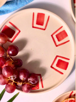 WEAVING HOMES - Beige Brick Platter