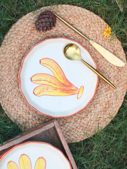 WEAVING HOMES - Banana Quarter Plate