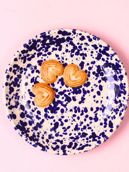 WEAVING HOMES - Blue Flecked Quarter Plate