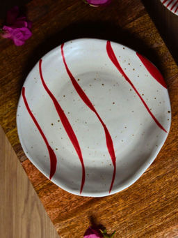 WEAVING HOMES - Red Abstract Line Plate