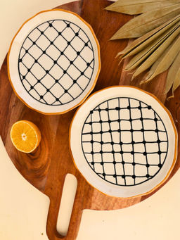 WEAVING HOMES - Criss Cross Snack Plate