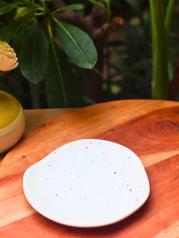 WEAVING HOMES - White Misfit Snack Plate