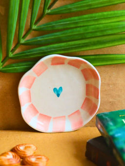 WEAVING HOMES - Striped Heart Handmade Dessert Plate