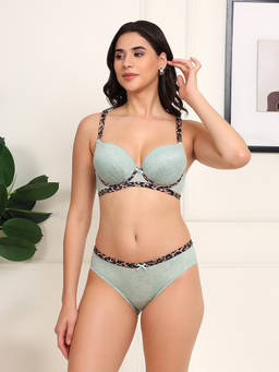 BRACHY - Women's Mint Green Elegant Lace Bridal Padded Pushup Underwired Bra and Panty