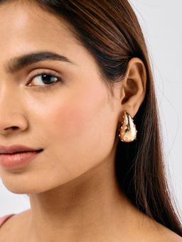 Pipa Bella by Nykaa Fashion - Gold Textured Drop Earrings