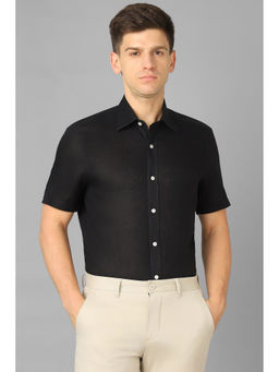 Louis Philippe - Men Black Classic Fit Solid Half Sleeves Formal Shirt