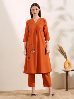 FASHOR - Women Orange Embroidered Embellished Kurta with Pant
