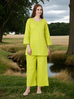 FASHOR - Women Green Embroidered Embellished Co-Ord Set