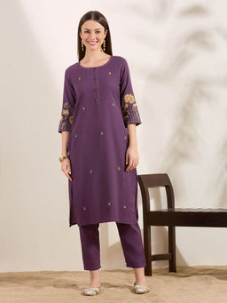FASHOR - Women Purple Floral Embroidered Kurta with Pant