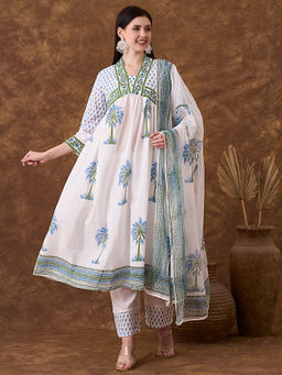 FASHOR - Women White Printed Kurta with Pant and Dupatta