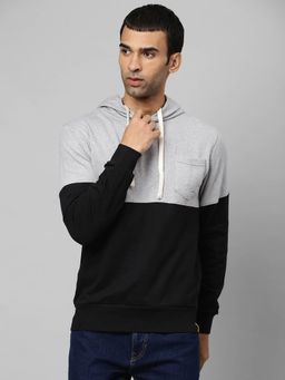 Campus Sutra - Men Colorblocked Front Pocket Full Sleeve Stylish Casual Hooded Sweatshirts