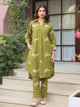 Gahan - Green Parrot Printed Cotton Kurta with Pant
