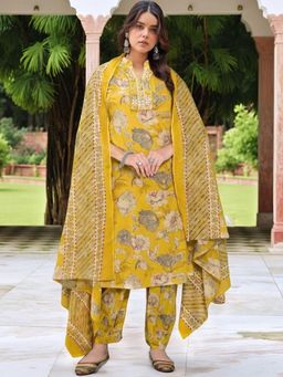 Gahan - Womens Plus Size Yellow Rayon Blend Printed Straight Kurta and Salwar with Dupatta