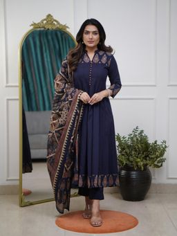 Gahan - Womens Plus Size Navy Blue Rayon Blend Printed Straight Kurta and Pant with Dupatta