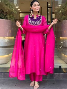 Gahan - Womens Plus Size Pink Rayon Blend Embroidered Anarkali Kurta & Pant with Dupatta