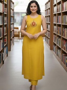 Gahan - Womens Plus Size Yellow Rayon Blend Embroidered A-Line Kurta with Pant