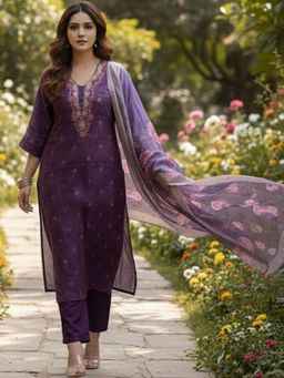 Gahan - Womens Purple Rayon Blend Printed Straight Kurta and Pant with Dupatta