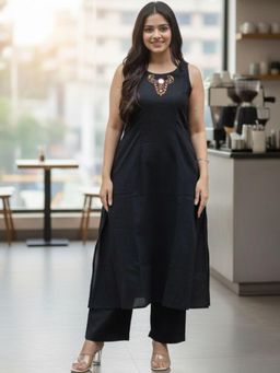 Gahan - Womens Black Rayon Blend Embroidered A-Line Kurta with Pant