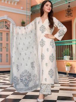 Gahan - Womens White Rayon Blend Printed Straight Kurta and Pant with Dupatta