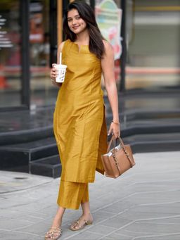 Gahan - Womens Mustard Rayon Blend Solid Straight Kurta with Pant